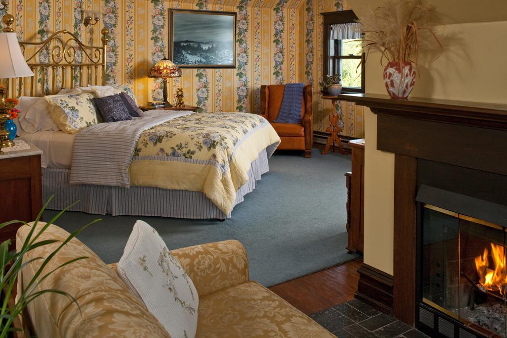 Old Rittenhouse Inn Бейфілд Номер фото