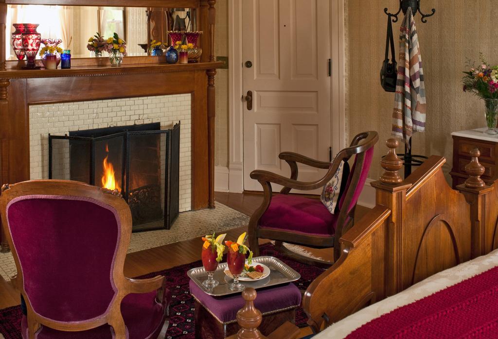 Old Rittenhouse Inn Бейфілд Номер фото