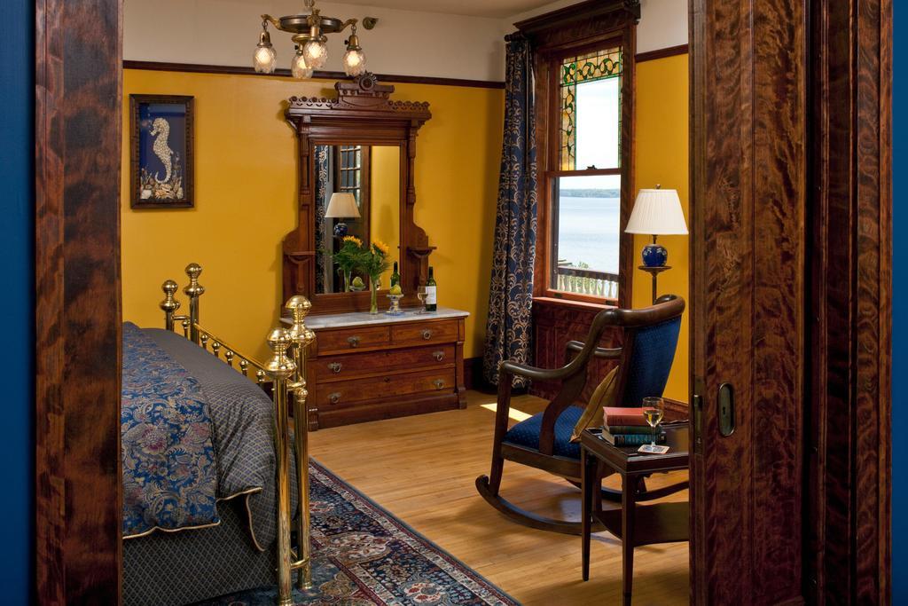 Old Rittenhouse Inn Бейфілд Номер фото