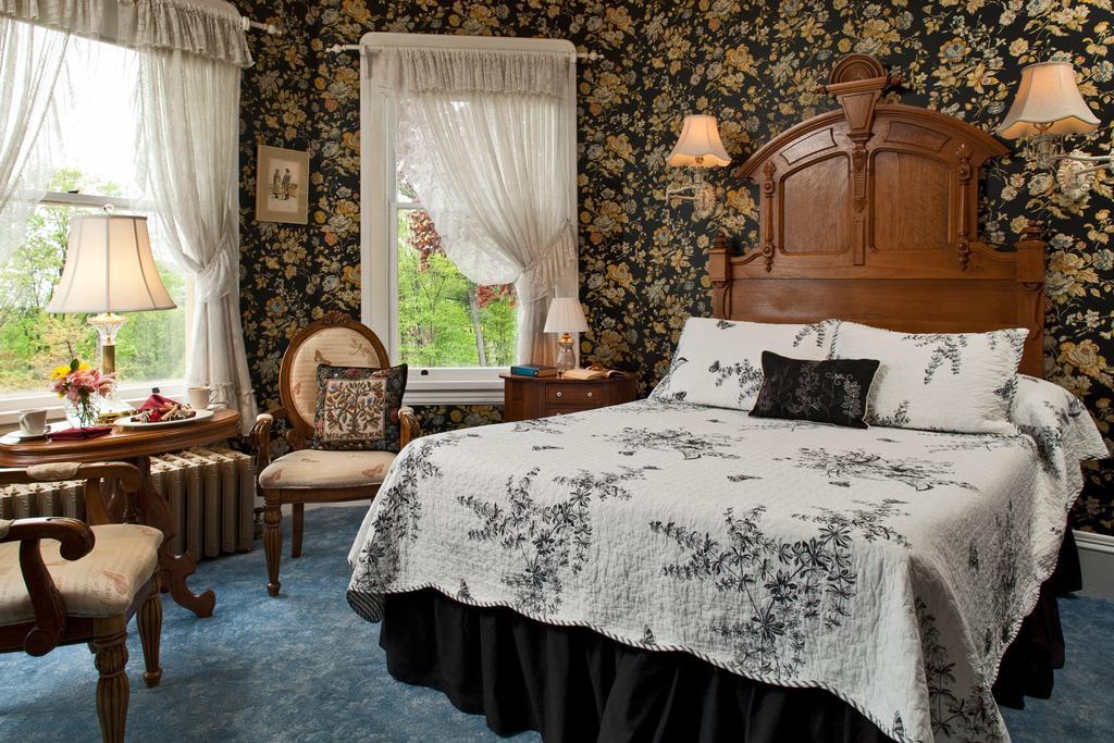 Old Rittenhouse Inn Бейфілд Номер фото