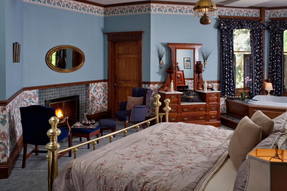 Old Rittenhouse Inn Бейфілд Екстер'єр фото